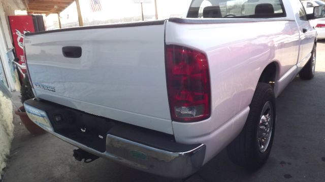 Dodge Ram 2500 2005 photo 2