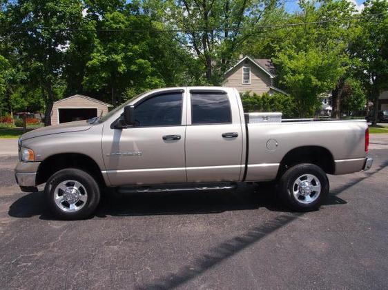 Dodge Ram 2500 Ext WT Pickup Truck