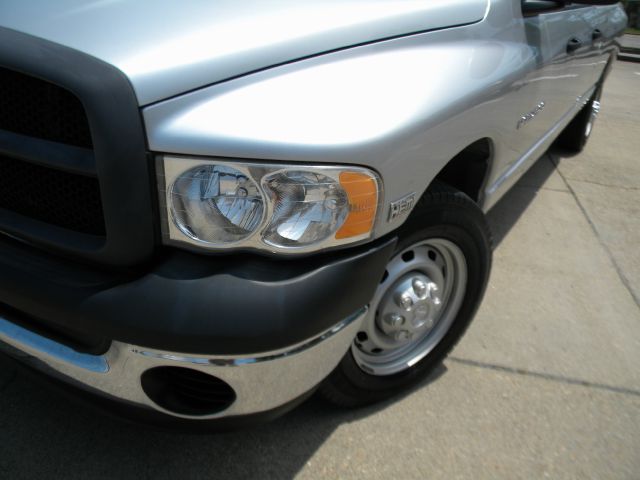 Dodge Ram 2500 2005 photo 3