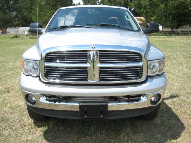 Dodge Ram 2500 2005 photo 2