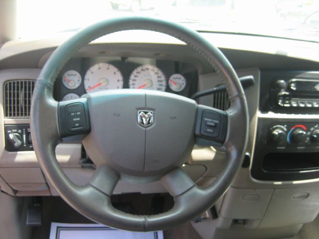 Dodge Ram 2500 2005 photo 19