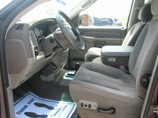 Dodge Ram 2500 2005 photo 2