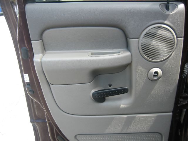 Dodge Ram 2500 2005 photo 7