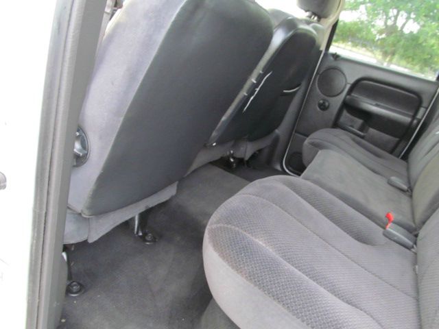 Dodge Ram 2500 2005 photo 21