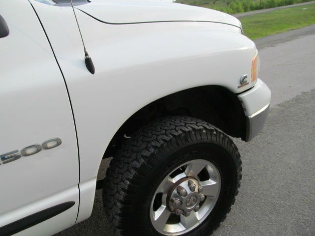 Dodge Ram 2500 2005 photo 26