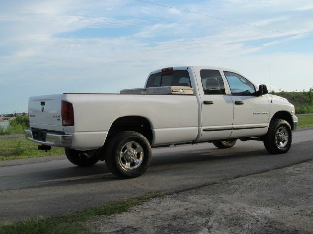 Dodge Ram 2500 2005 photo 41