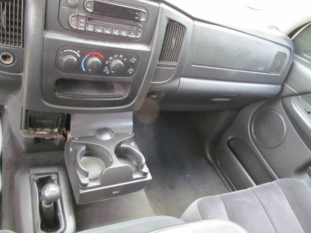 Dodge Ram 2500 2005 photo 43