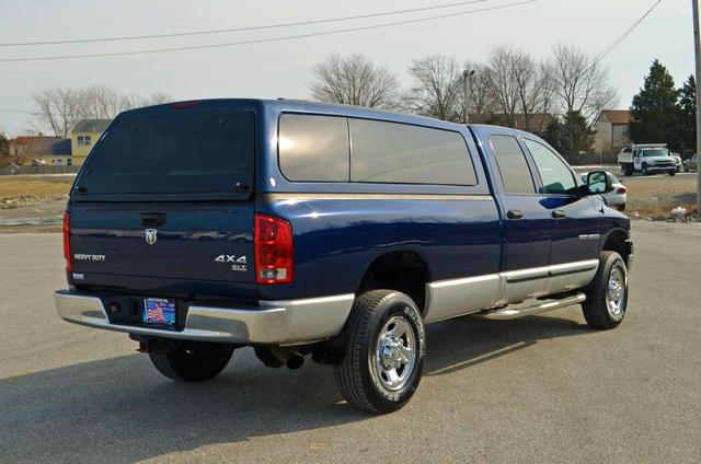 Dodge Ram 2500 2005 photo 2