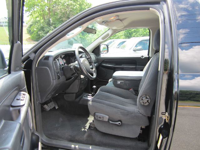 Dodge Ram 2500 2005 photo 14