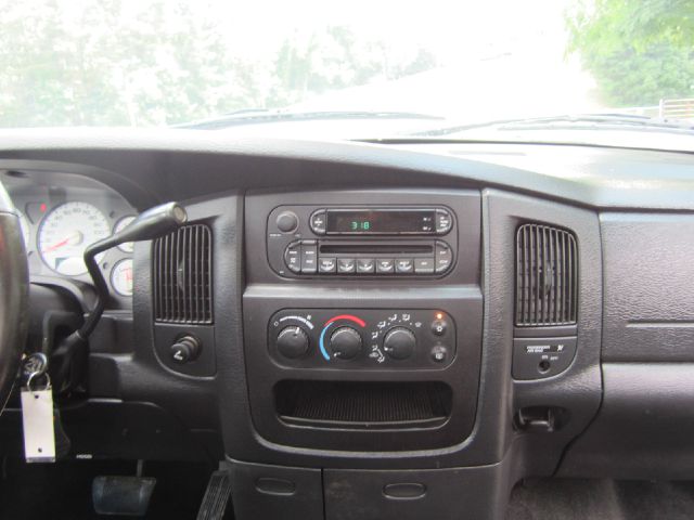 Dodge Ram 2500 2005 photo 15