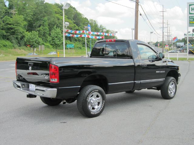 Dodge Ram 2500 2005 photo 18