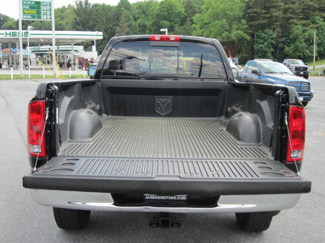 Dodge Ram 2500 2005 photo 19