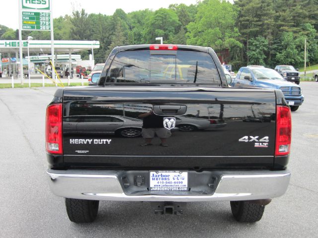 Dodge Ram 2500 2005 photo 2