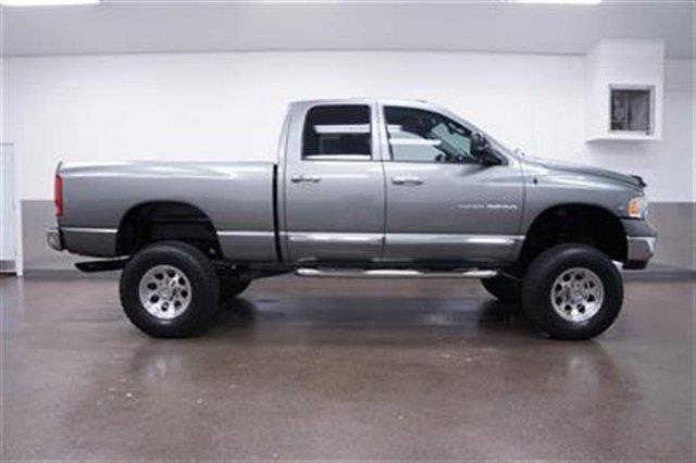 Dodge Ram 2500 2005 photo 2