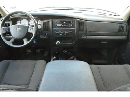 Dodge Ram 2500 2005 photo 2