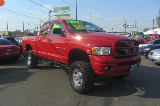 Dodge Ram 2500 Ext WT Pickup Truck