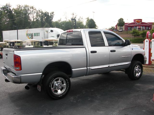 Dodge Ram 2500 2005 photo 3