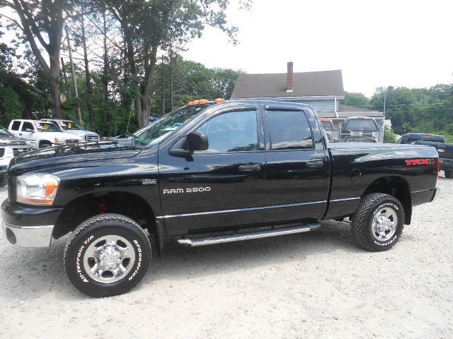 Dodge Ram 2500 2006 photo 2