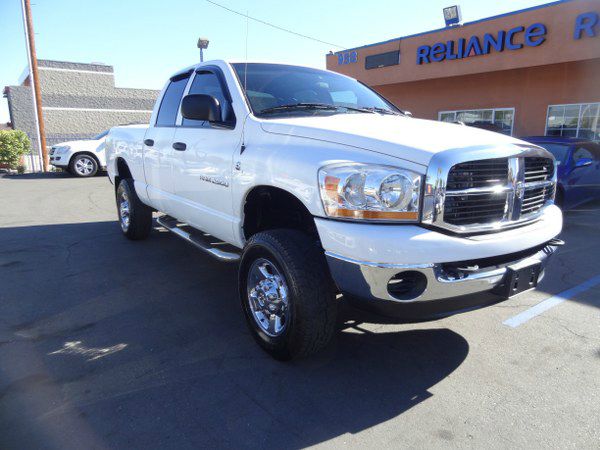 Dodge Ram 2500 2006 photo 3