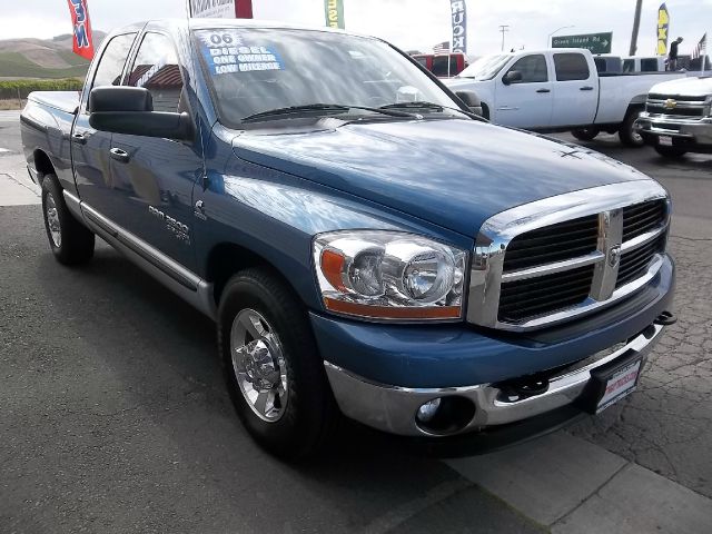 Dodge Ram 2500 2006 photo 2