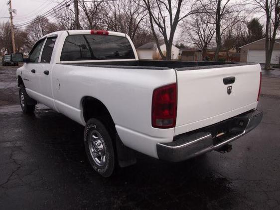 Dodge Ram 2500 4dr 4WD EXT LS 4x4 SUV Pickup Truck