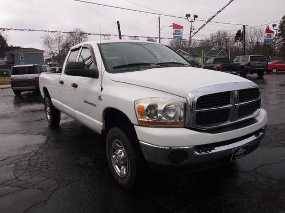 Dodge Ram 2500 2006 photo 2