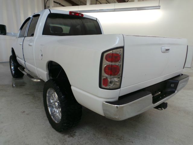 Dodge Ram 2500 2006 photo 2