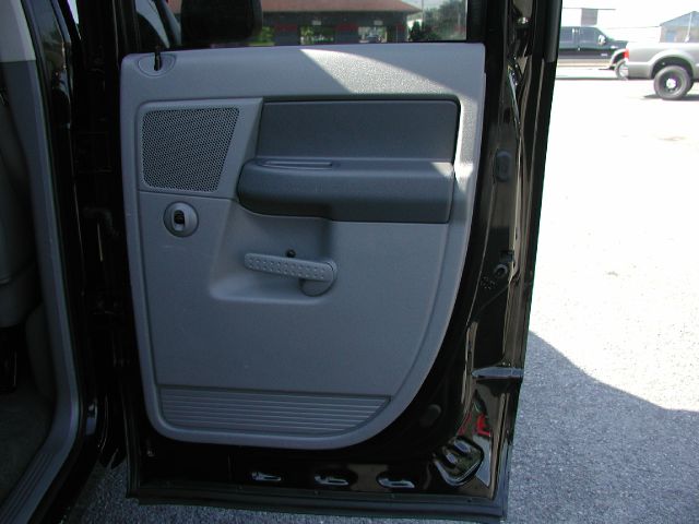 Dodge Ram 2500 2006 photo 32