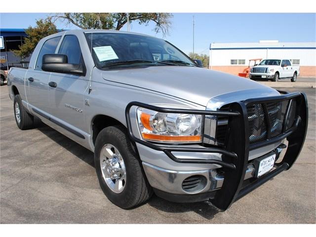 Dodge Ram 2500 2006 photo 2