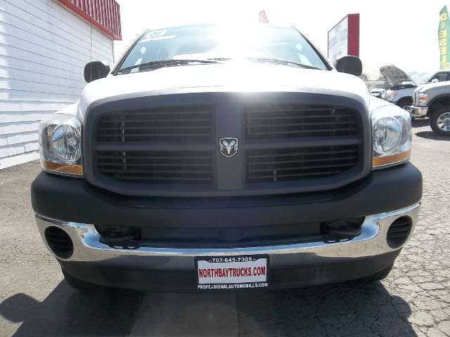 Dodge Ram 2500 2006 photo 2