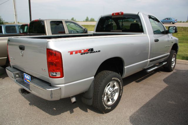 Dodge Ram 2500 2006 photo 3