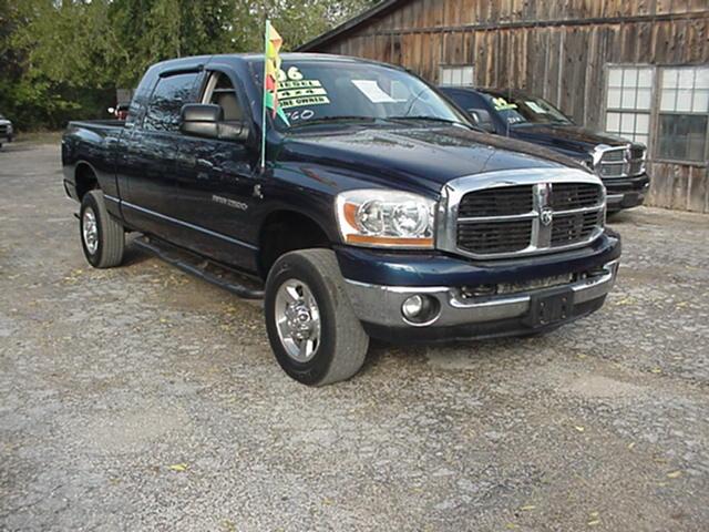 Dodge Ram 2500 2006 photo 2