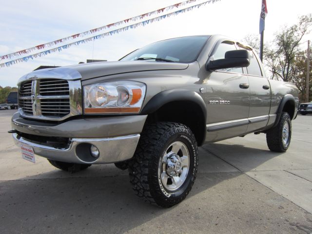 Dodge Ram 2500 2006 photo 2