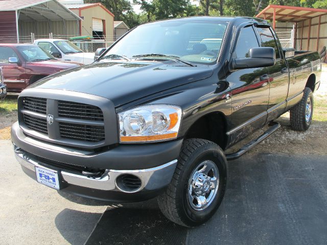 Dodge Ram 2500 2006 photo 2