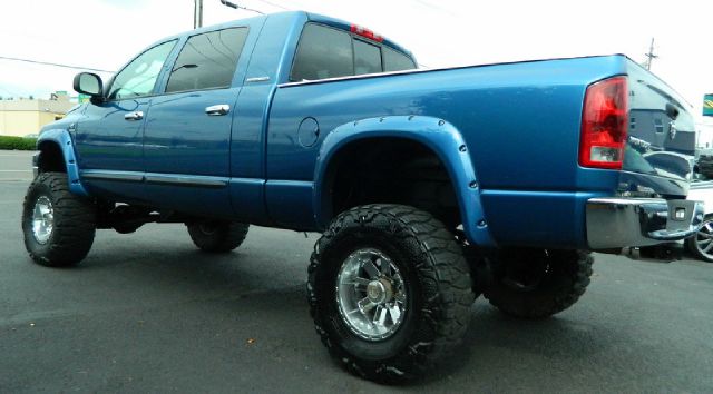 Dodge Ram 2500 2006 photo 2