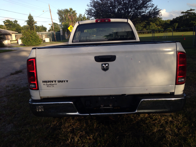 Dodge Ram 2500 2006 photo 2