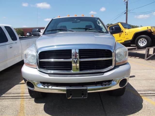 Dodge Ram 2500 SLT Pickup Truck