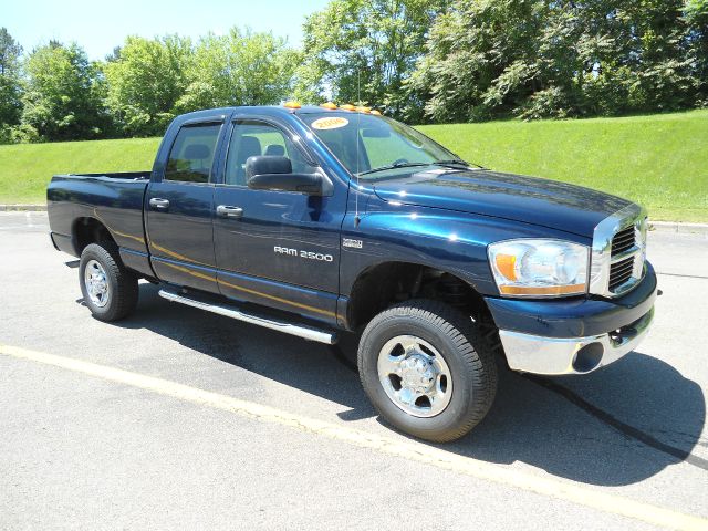 Dodge Ram 2500 2006 photo 3