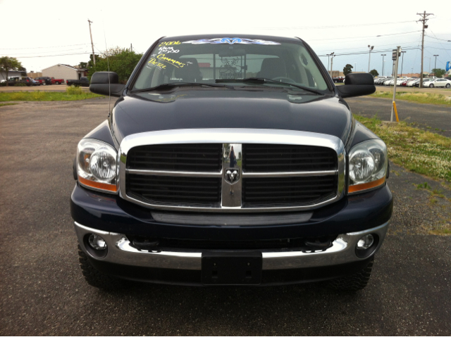 Dodge Ram 2500 2006 photo 2