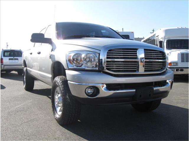 Dodge Ram 2500 4dr 2WD EXT S Wagon Pickup