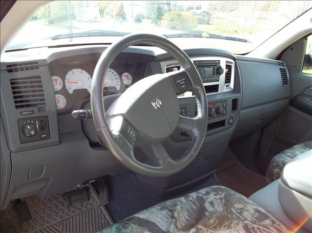 Dodge Ram 2500 2007 photo 2