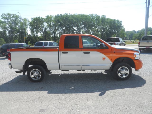 Dodge Ram 2500 4d Wagon AWD Pickup Truck