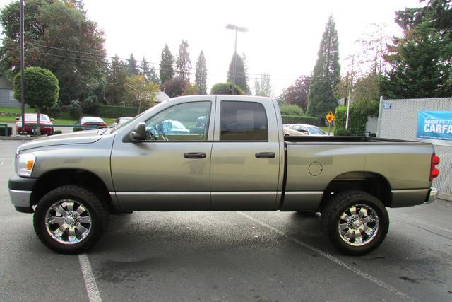 Dodge Ram 2500 SLT Pickup Truck