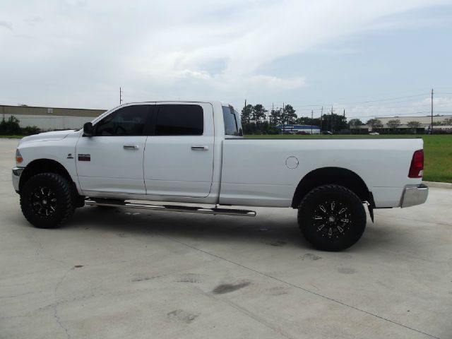 Dodge Ram 2500 2010 photo 2