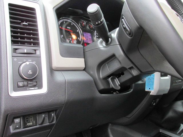 Dodge Ram 2500 2011 photo 2