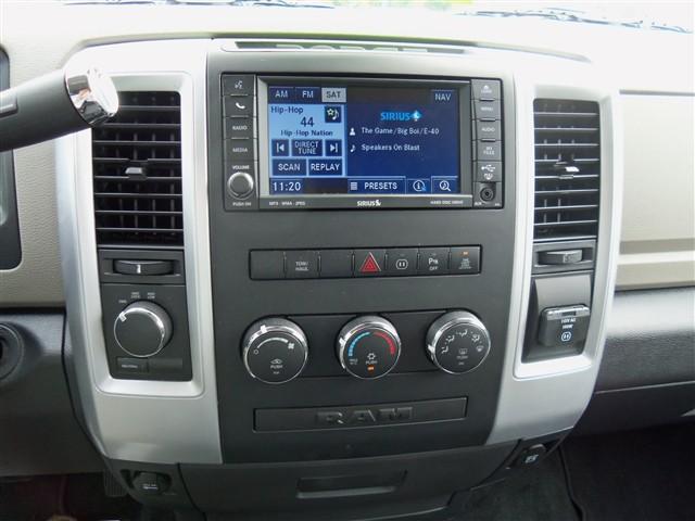 Dodge Ram 2500 2011 photo 2