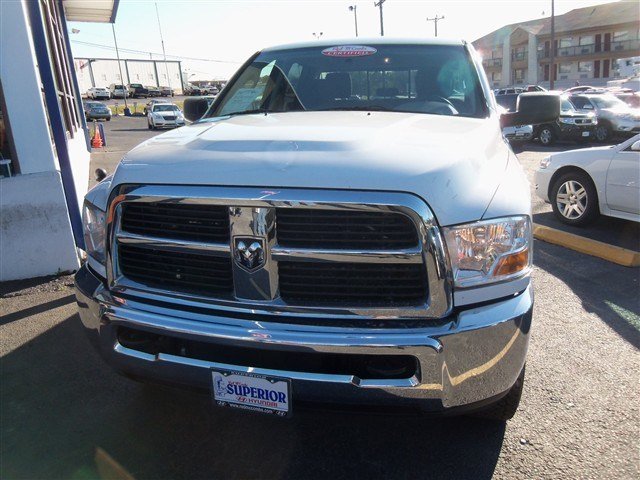 Dodge Ram 2500 2011 photo 2