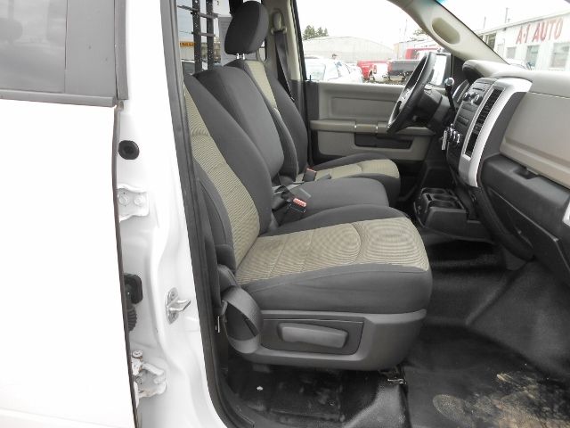 Dodge Ram 2500 2011 photo 2