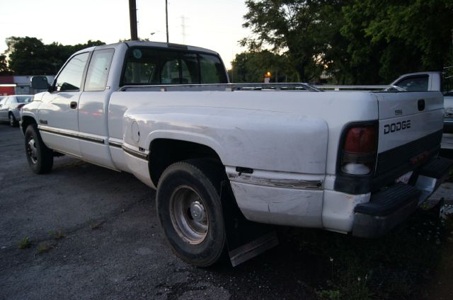 Dodge Ram 3500 1995 photo 3