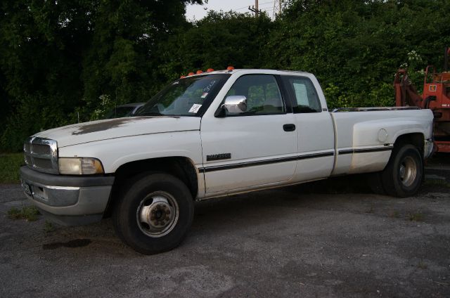 Dodge Ram 3500 1995 photo 8